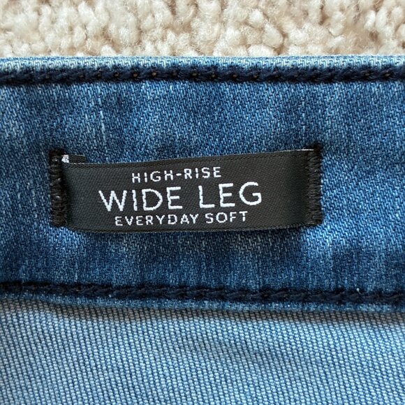 White House Black Market High Rise Blue Jeans - Picture 8 of 15